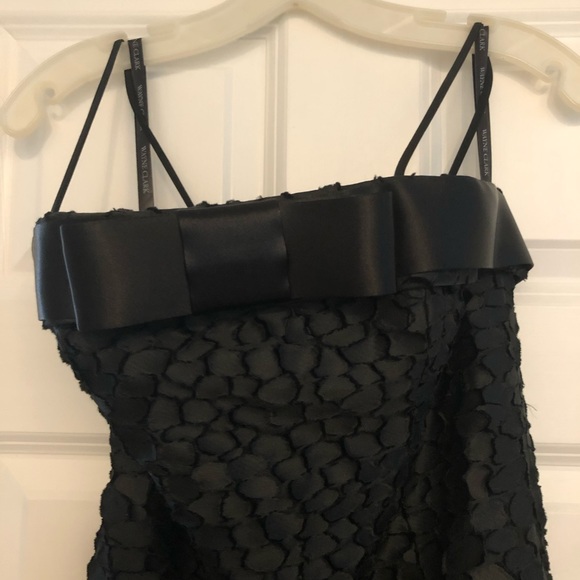 Black Wayne Clark Gown - Size 8 - Picture 3 of 6